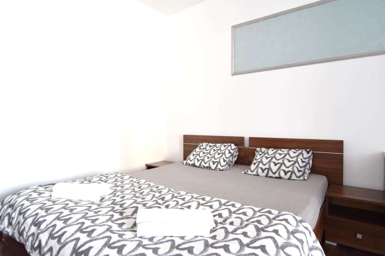 Apartmán Resedinta Luterana Bukurešť Exteriér fotografie